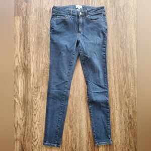 Womens skinny jeans 28r
